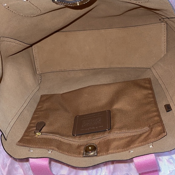 COPY - Genuine Coach Derby Tote in Rose Gold - Picture 7 of 7